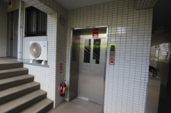 横浜市青葉区市ケ尾町