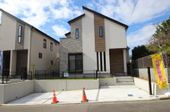 横浜市青葉区市ケ尾町