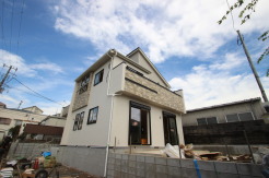 横浜市青葉区市ケ尾町