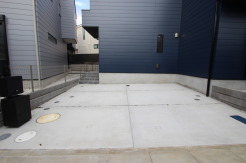 横浜市青葉区新石川４丁目