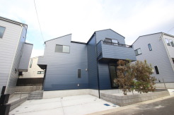 横浜市青葉区新石川４丁目