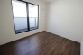 ２階５．２帖の洋室です。