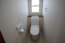 １階のトイレです