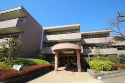 横浜市青葉区市ケ尾町