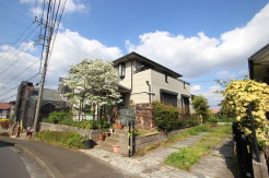 横浜市青葉区あかね台1丁目